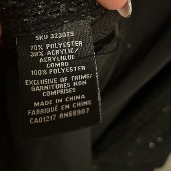 LE CHATEAU DRESSY SWEATER 🔥🔥🔥🔥 - Picture 8 of 8